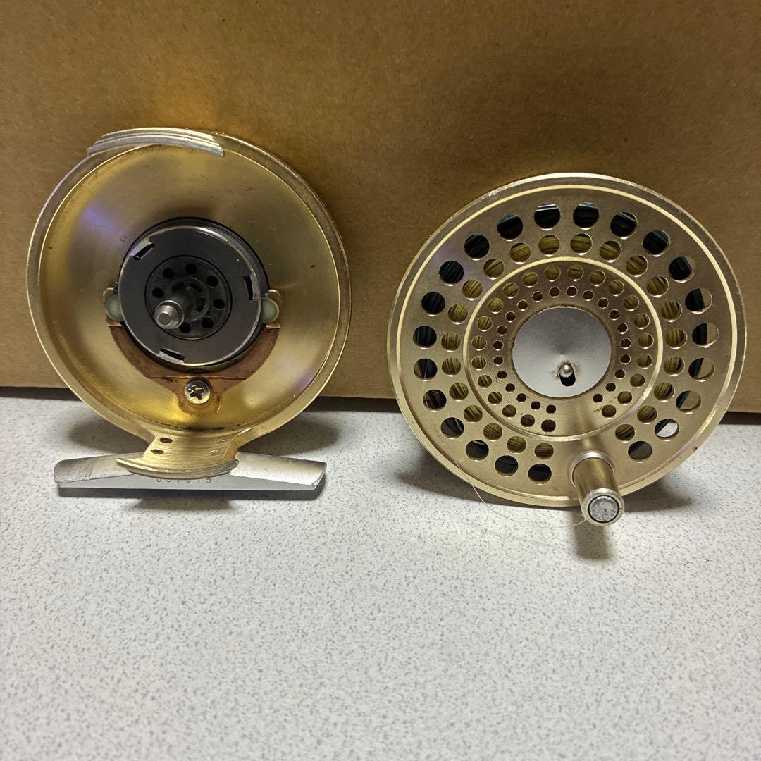 ＭAR RY AＴ　ＭR 7.5A ゴールド