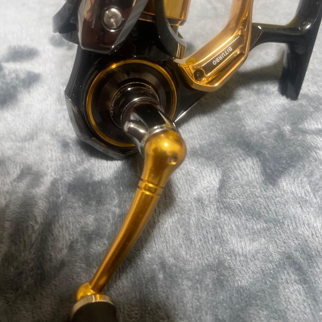 22TOURNAMENT ISO 3000XH-LBD スピニングリール