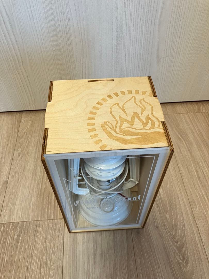 希少　FEUERHAND 2019年　日本限定色オイルランタン　ホワイト×レッド