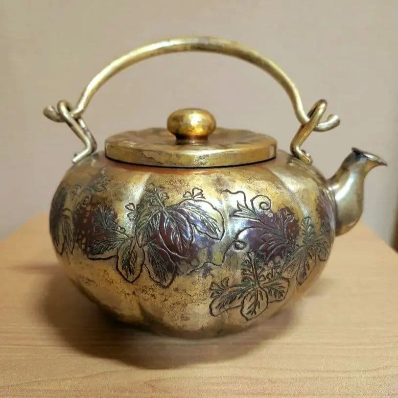 水次 薬缶 桐紋菊型 一政堂 ３代伊藤政治 共箱付き