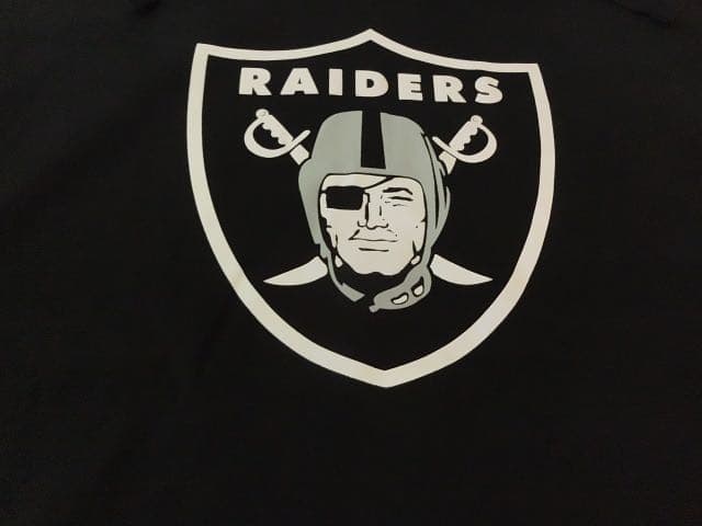 USA購入ナイキTHERMA-FIT オークランド レイダーズ　パーカーUS L