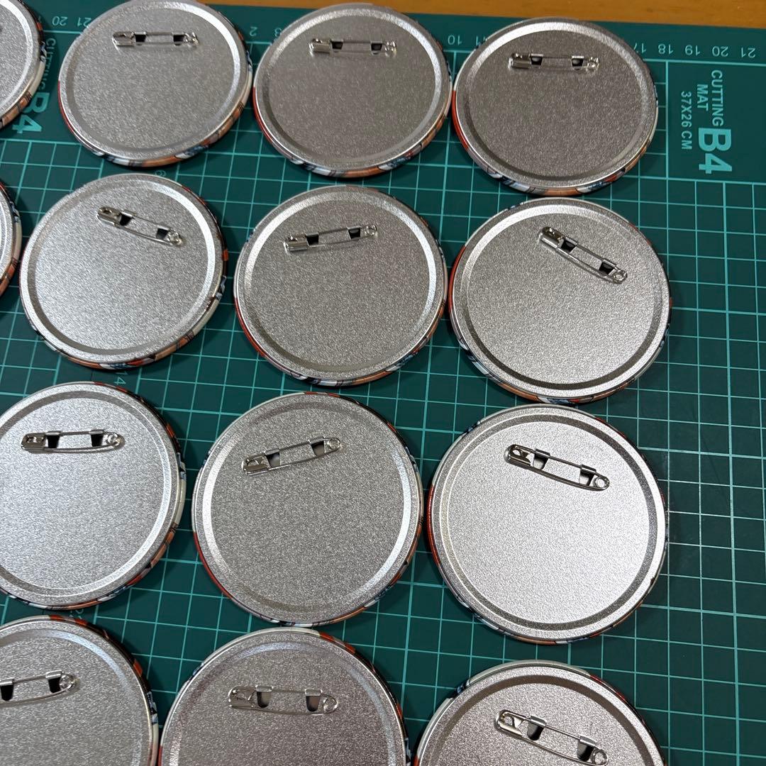 弱虫ペダル 秋田書店 SPARE BIKE 原作柄 新開隼人 缶バッジ 30点