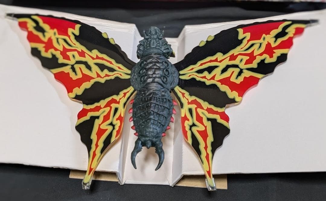 バトラ成虫 箱入＆幼虫 タグ付＋モスラ幼虫（バンダイ）ソフビ２体セット＋１