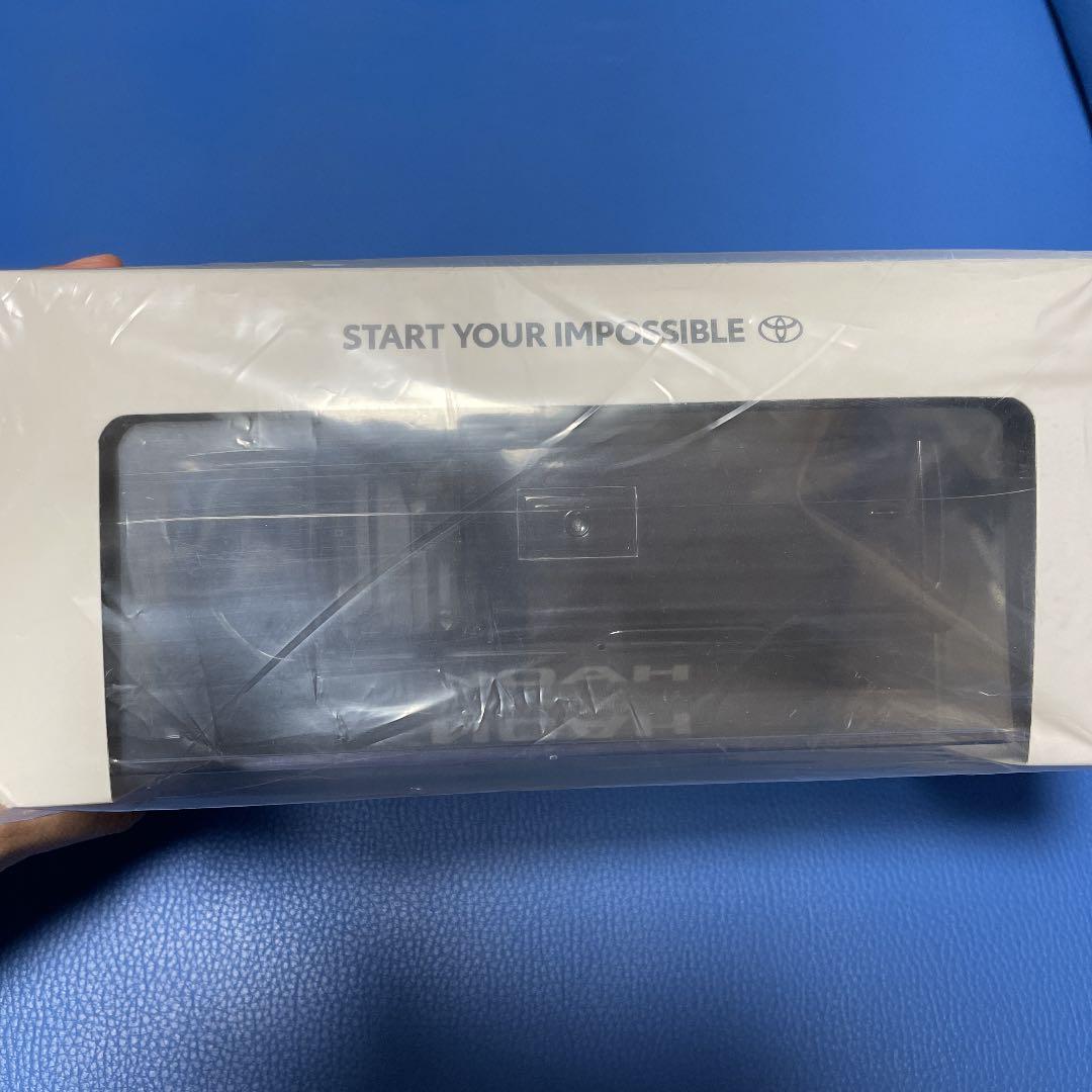 トヨタ NOAH 1/30スケールミニカー