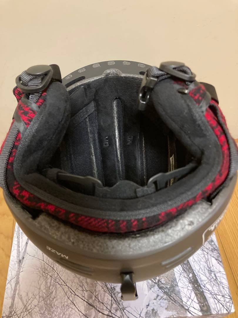 SMITH MAZEマットグレー ×チェックヘルメットMサイズ55-59センチ