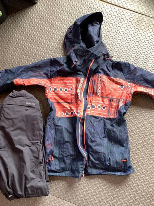 バートン　ゴアテックス　ウエア　ak 上下セット