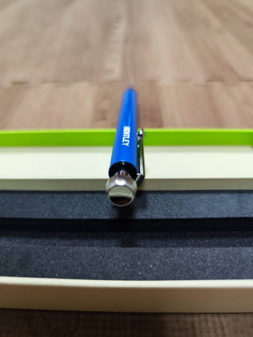 BENTLEY 青 ボールペン