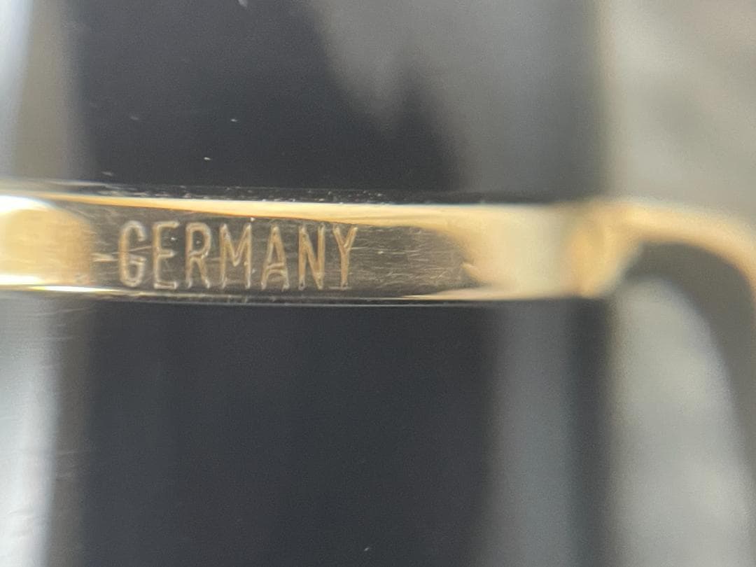 モンブラン 149 マイスターシュテュック 18K (F) 細字 750