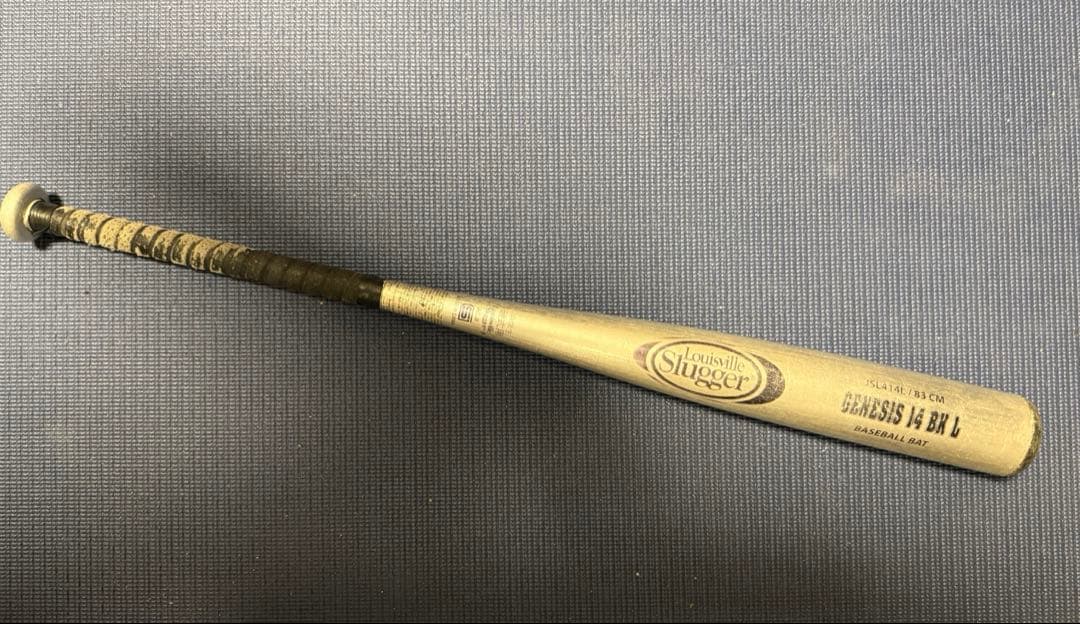 バット Louisville Slugger GENESIS 1A BKL 83cm