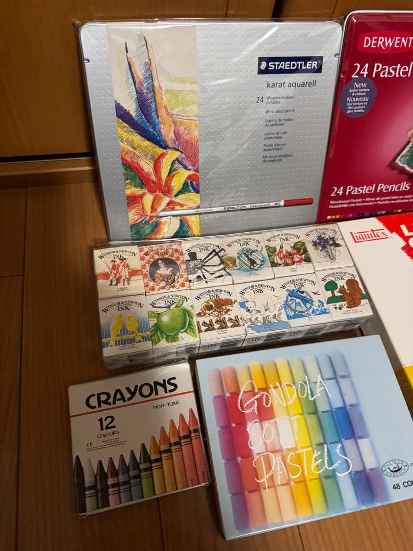 最終値下げ新品Liquitex アクリル絵具、パステルペンシル、メディウムセット