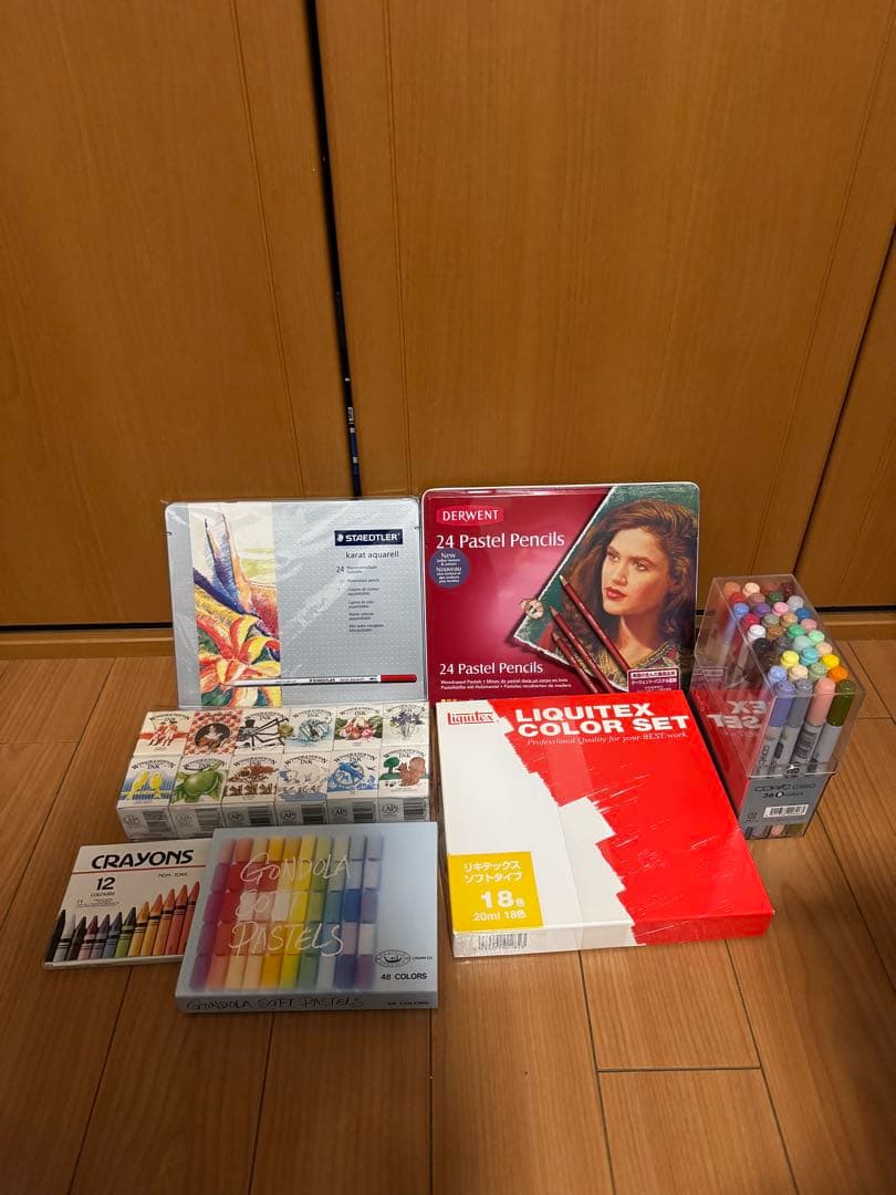 最終値下げ新品Liquitex アクリル絵具、パステルペンシル、メディウムセット