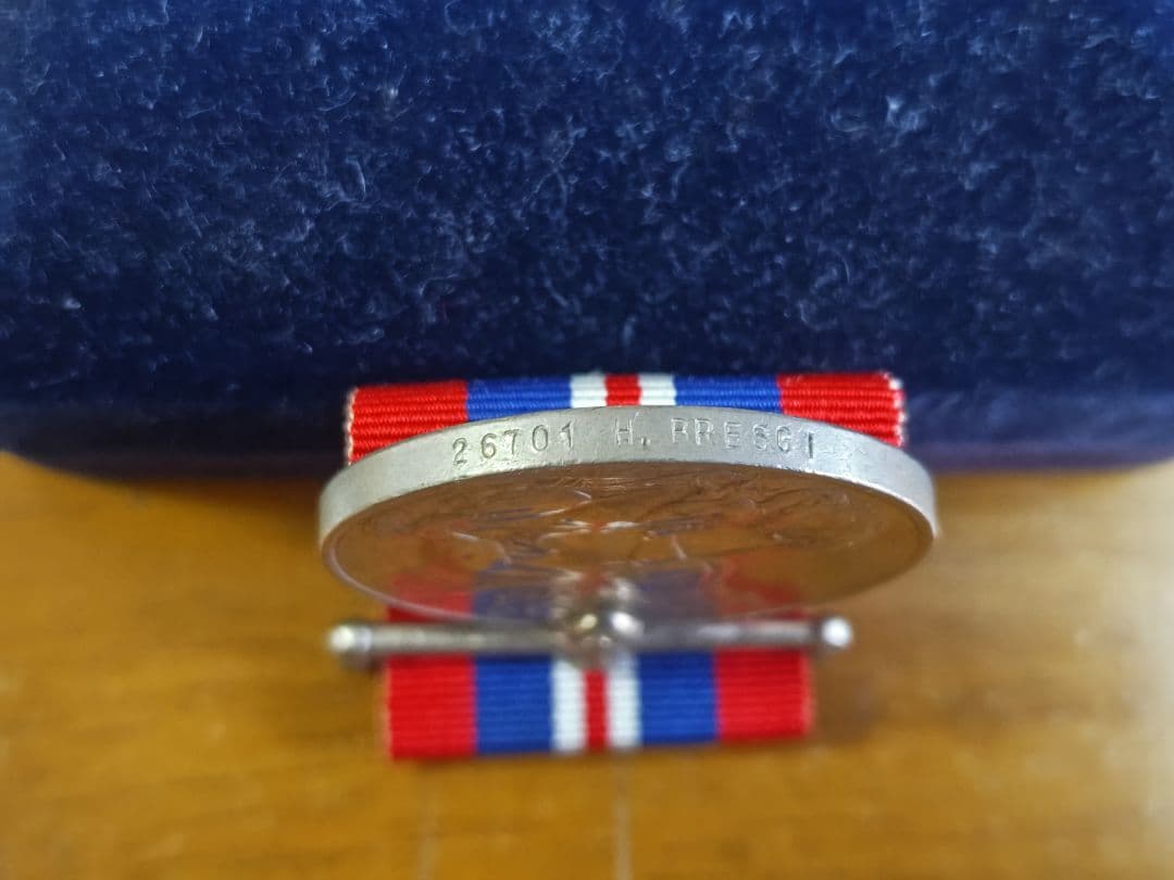 英国勲章・第二次世界大戦（1939～1945年）、刻印有、アンティーク