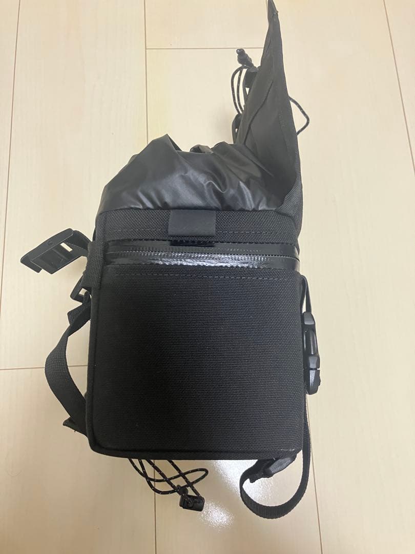 美品　タデクイ　tade qui カニンガムバック　フロントバッグ