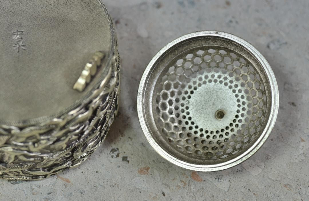 佐野宏采造（彫金作家）華鶴香炉　共箱　金属工芸