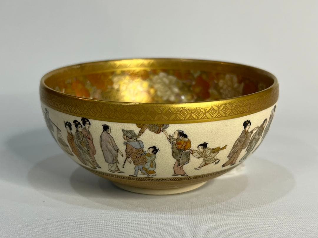 【錦光山】超絶技巧 薩摩 金蘭手 色絵 金彩 風俗図茶碗