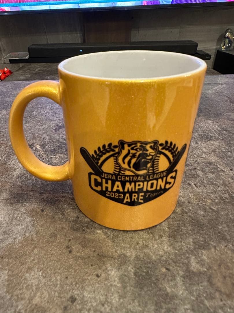 阪神タイガース 2023年チャンピオン記念マグカップ 酒枡セット