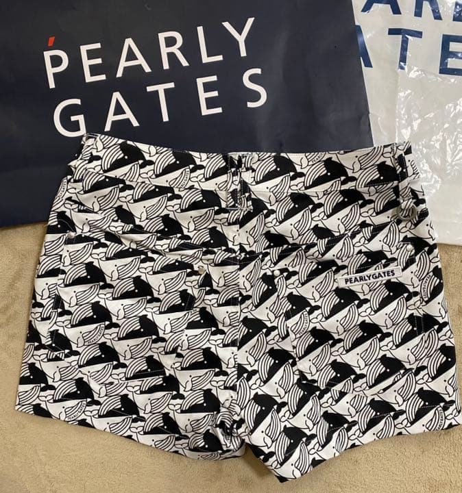 正規品パーリーゲイツ人気完売くじらプリントレディースショットパンツサイズ0
