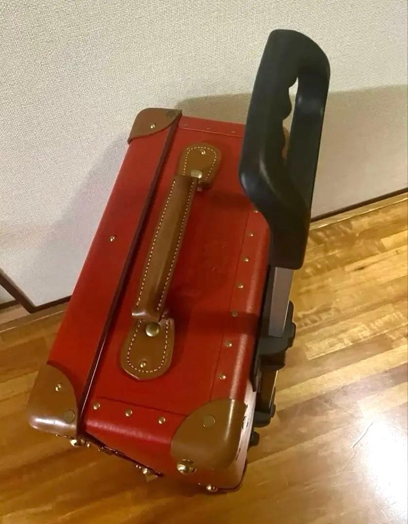 グローブトロッター　キャリーオン　スーツケース　レッド　正規品
