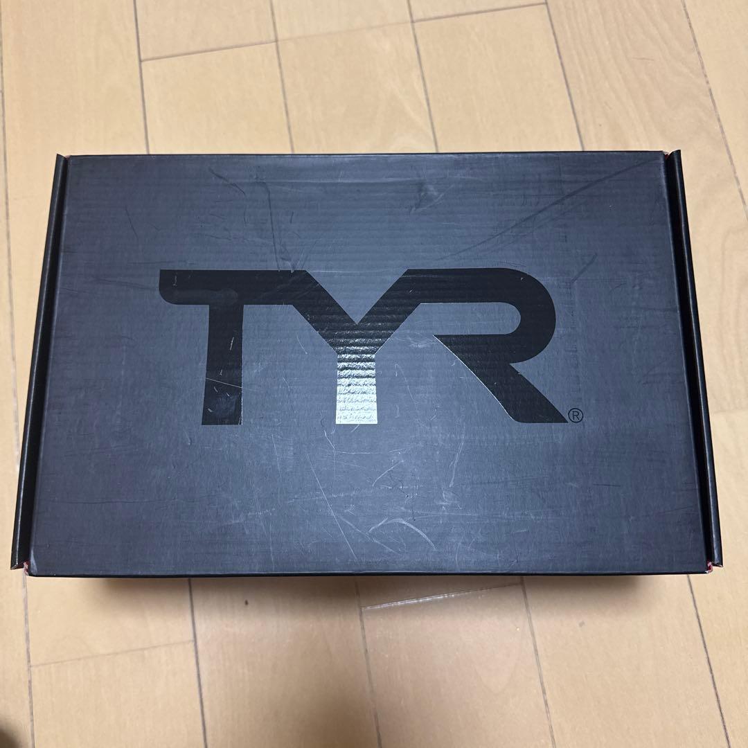 平塚麗桜選手着用モデル　TYR（ティア）L-1リフター