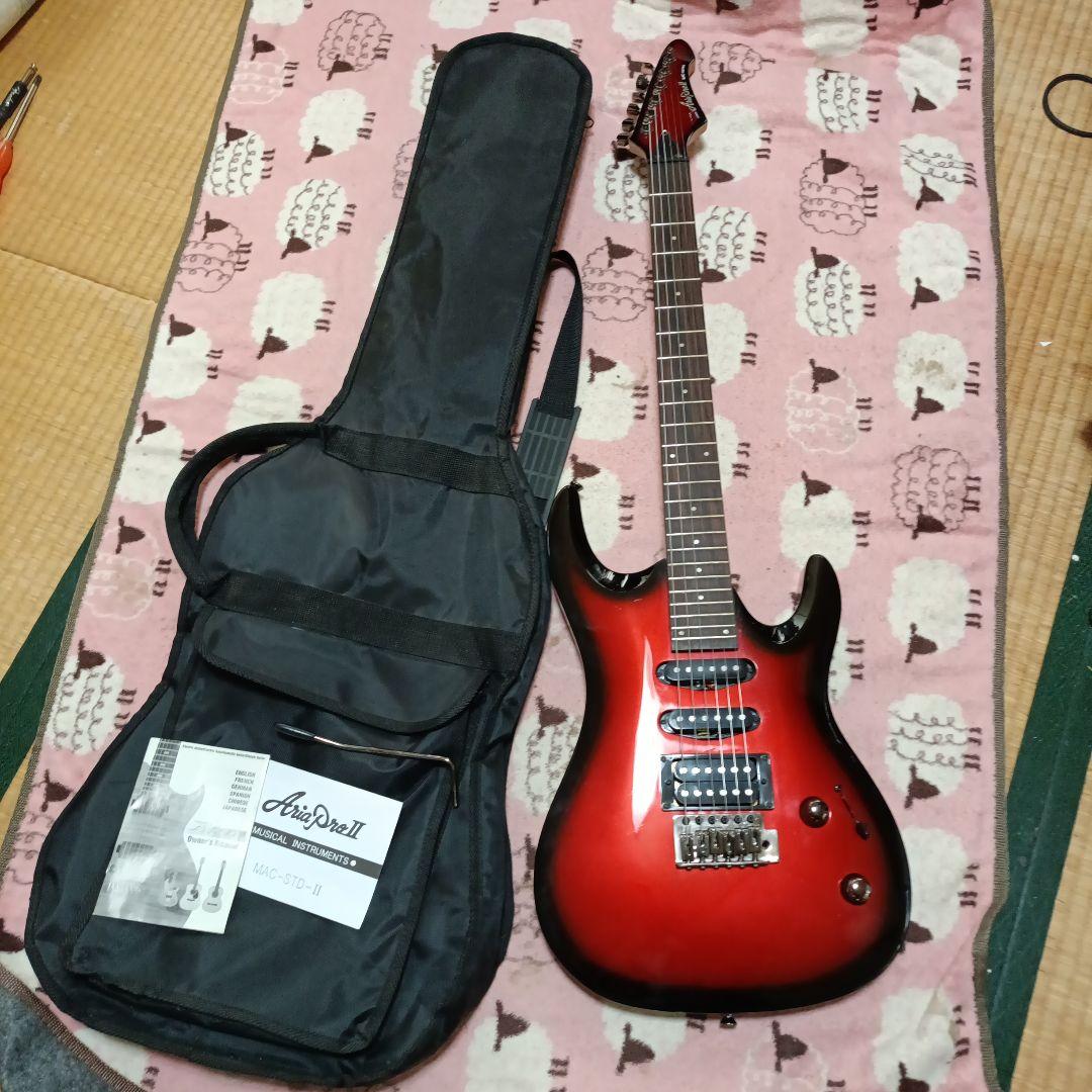 Aria Pro II MAC-series レッド エレキギター