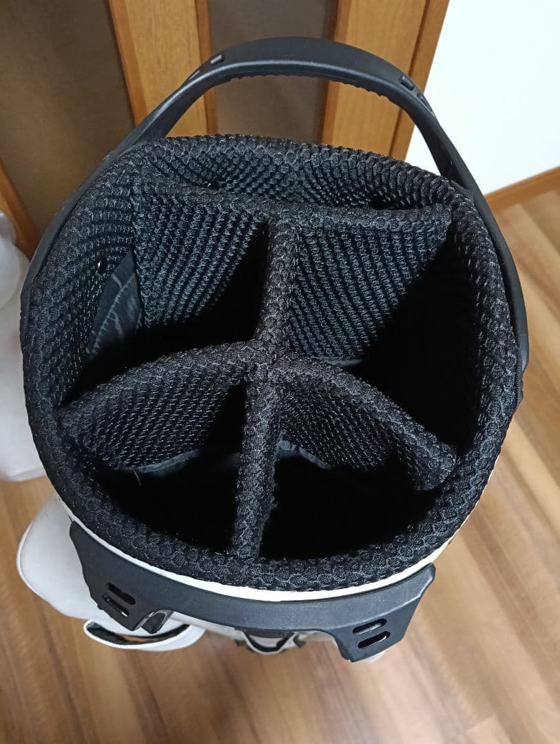 Piretti●ゴルフ・スタンドキャディバッグ●ホワイト●USED●ピレッティ