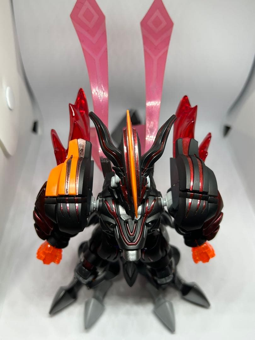 プラモデル　組立済　模型　LBX ダンボール戦機　イフリート　塗装　①