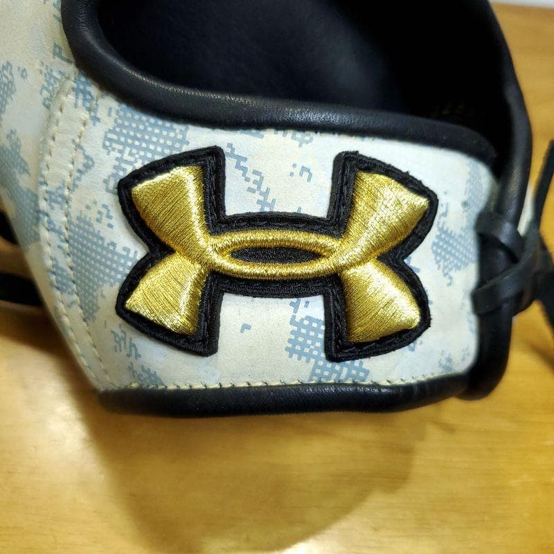 アンダーアーマー CAMO 限定 迷彩 左投げ用 ファーストミット 軟式グローブ