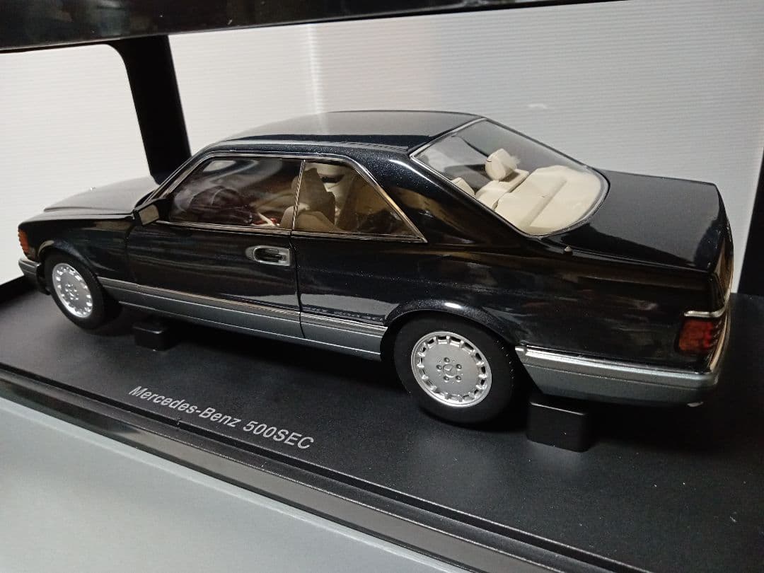 オートアート 1/18 メルセデスベンツ500SEC クーペ