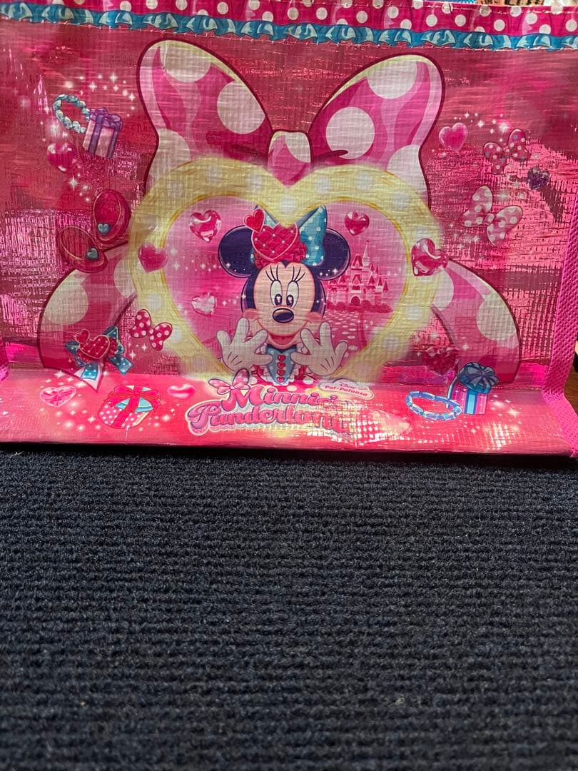 新品ディズニーパルパル　ミニー　カンバッジ　ピンバッジ　トート　ショルダー　他