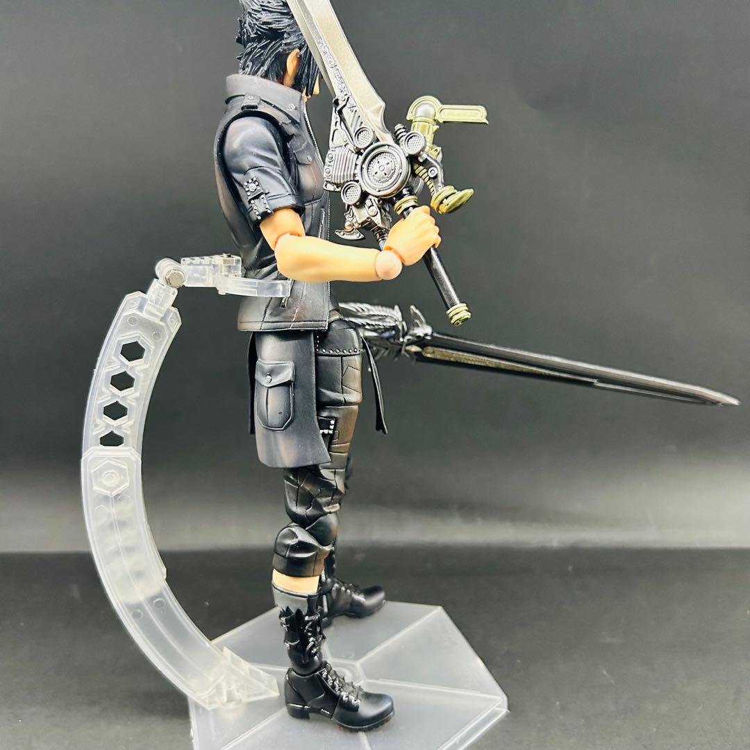 プレイアーツ改 FINAL FANTASY XV ノクティス フィギュア