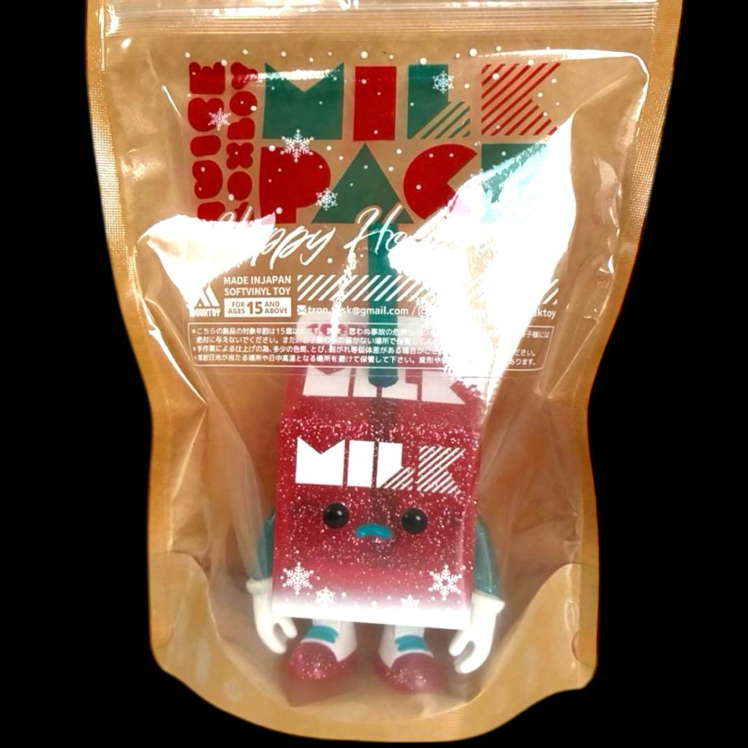 ジュースボックスボーイ　ソフビ　ミルクパック　ホリデーカラー　レッド