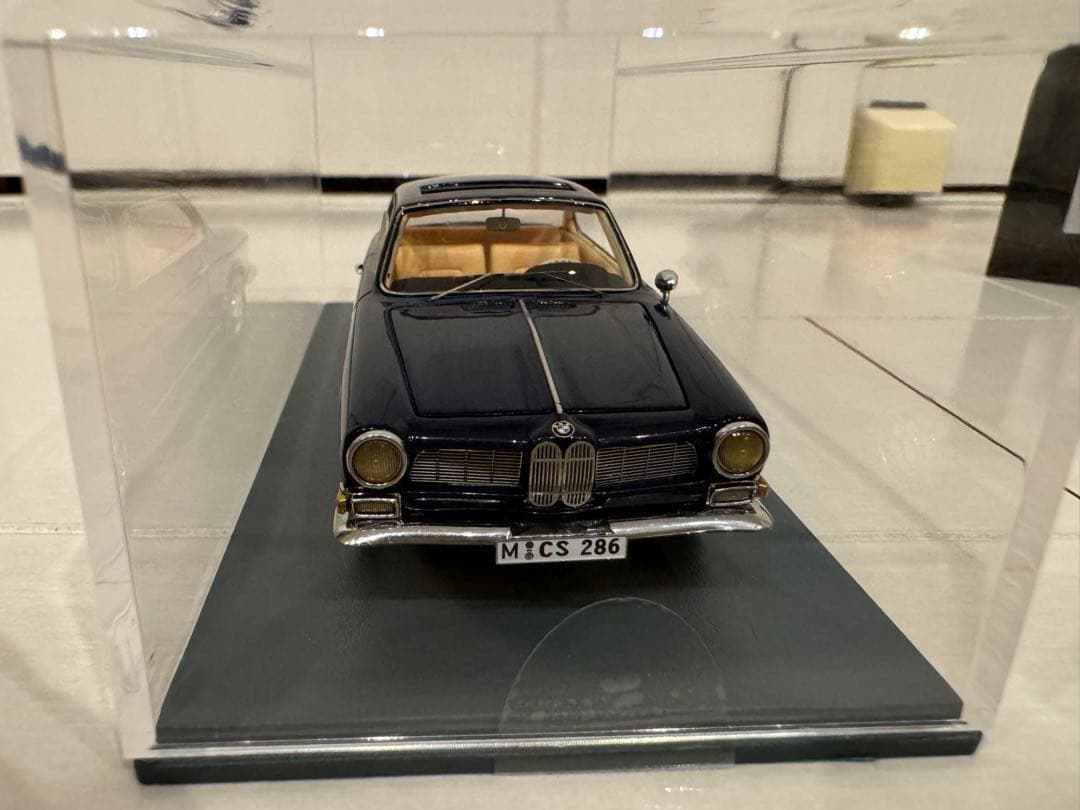  3200CS Coupe ミニカー Neo 1/43