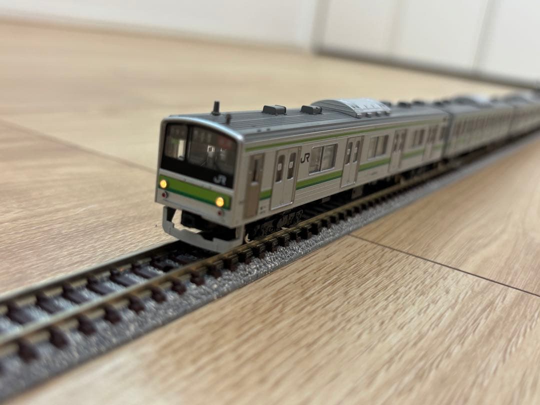 KATO Nゲージ鉄道模型 205系直流通勤形電車（横浜線色）8両セット