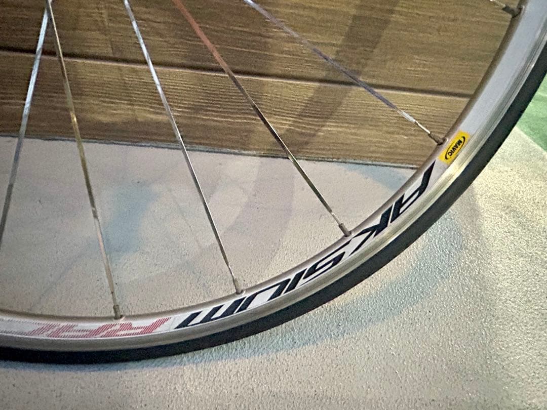 【Mavicマビック】AKSIUM RACE前輪＋日本製タイヤ重量1.14kg