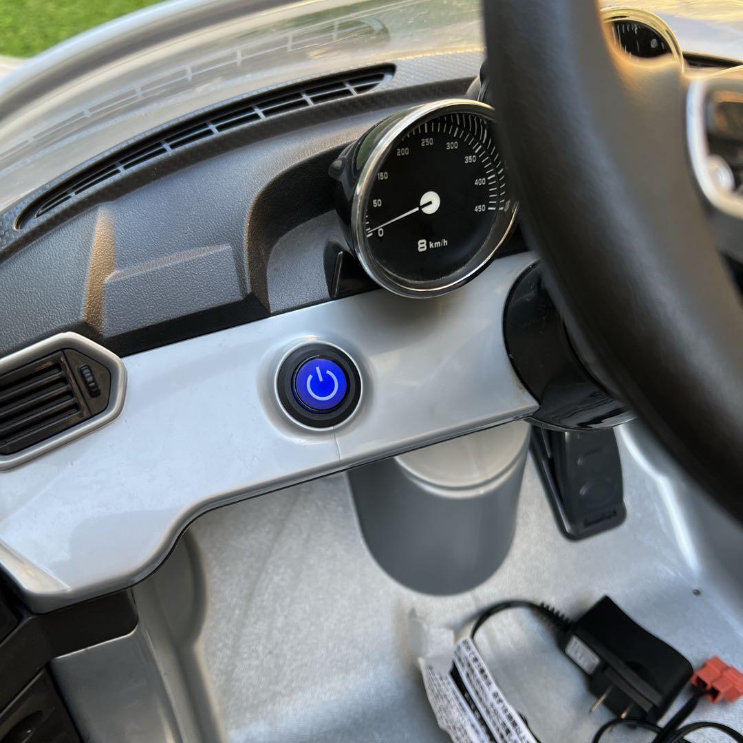 直接お引き取り歓迎　アヴィーゴ　6v ポルシェ918 電動自動　子供用乗り物