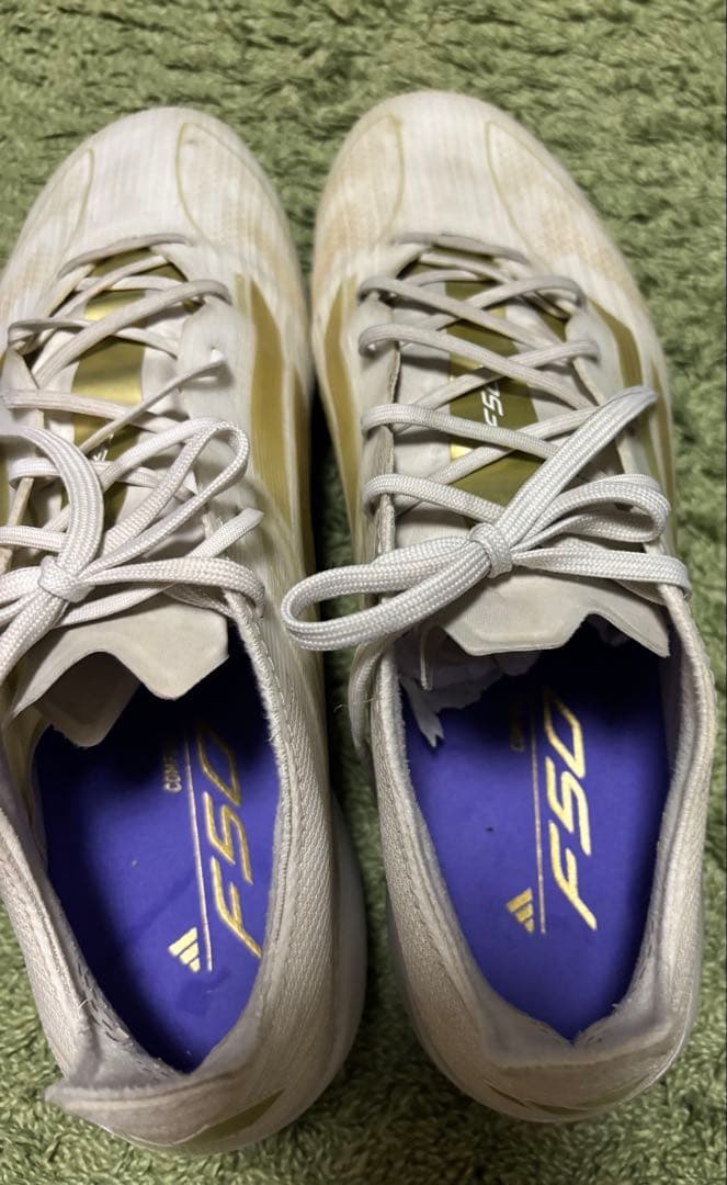 adidas F50 ホワイト/ゴールド サッカーシューズ