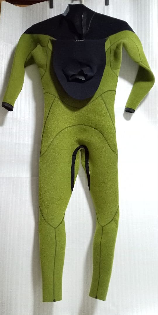 ウェットスーツ 5ミリ エアタイト 冬 ウィンター 黒 水色 ラバー サーフィン