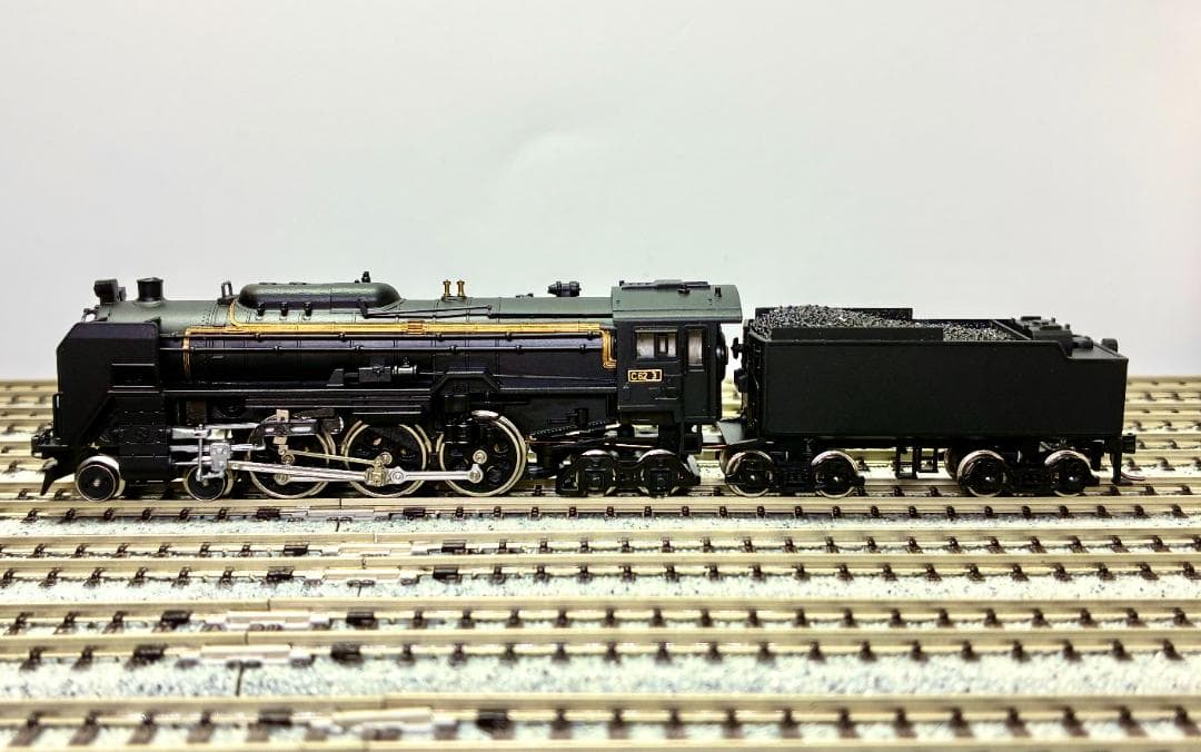 ☆憧れの人気モデル☆彡『C62 3号“ニセコ”牽引 蒸気機関車』