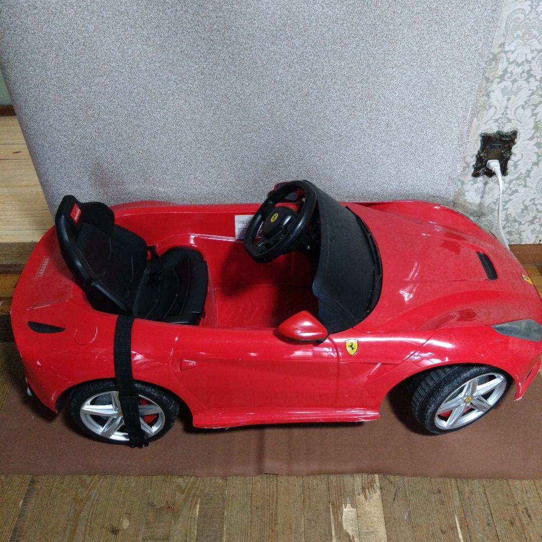 Ferrari スポーツカー風ミニカー 赤　電動乗用ラジコンカー
