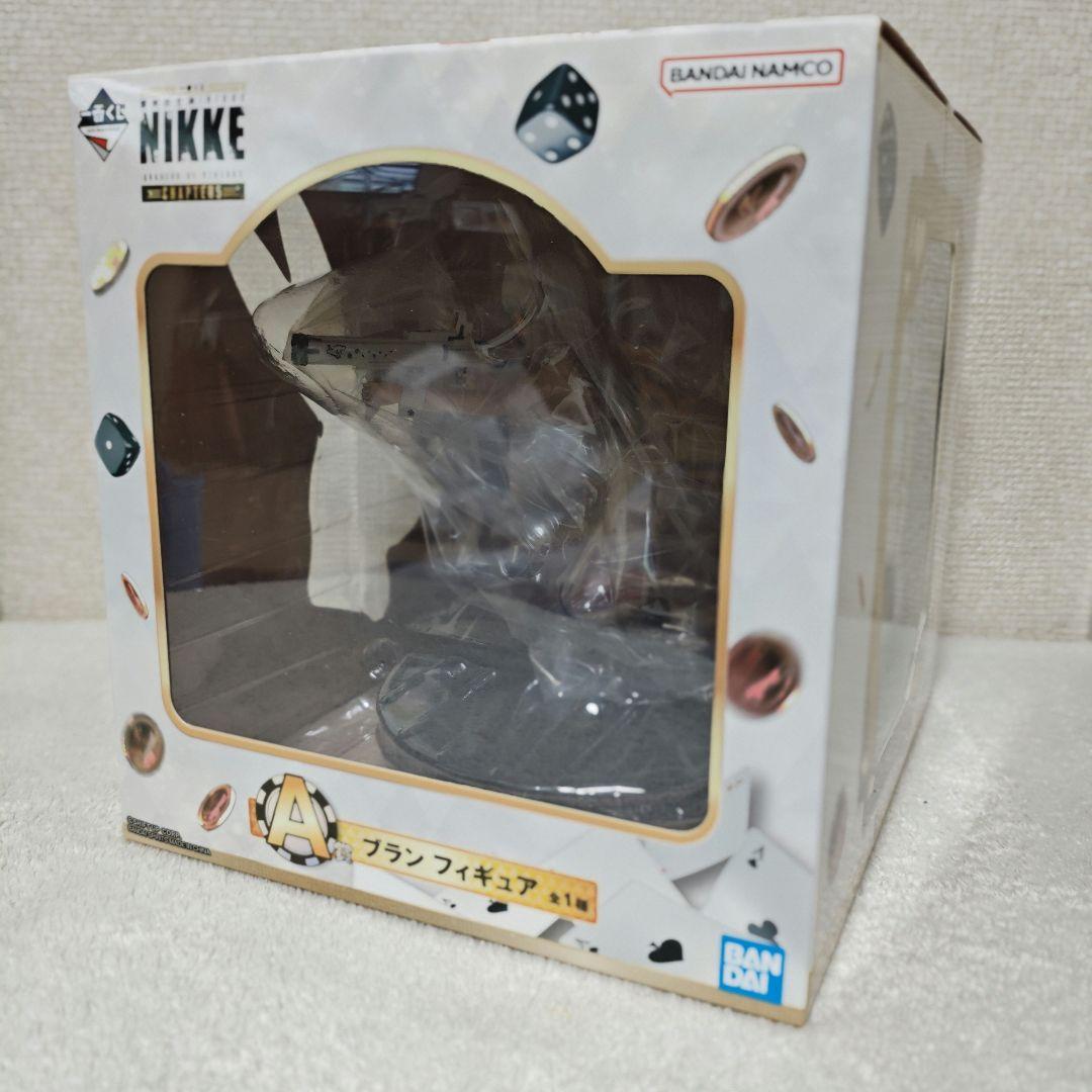 ブラン　A E NIKKE 一番くじ　ニケ　フィギュア　勝利の女神　プレイマット