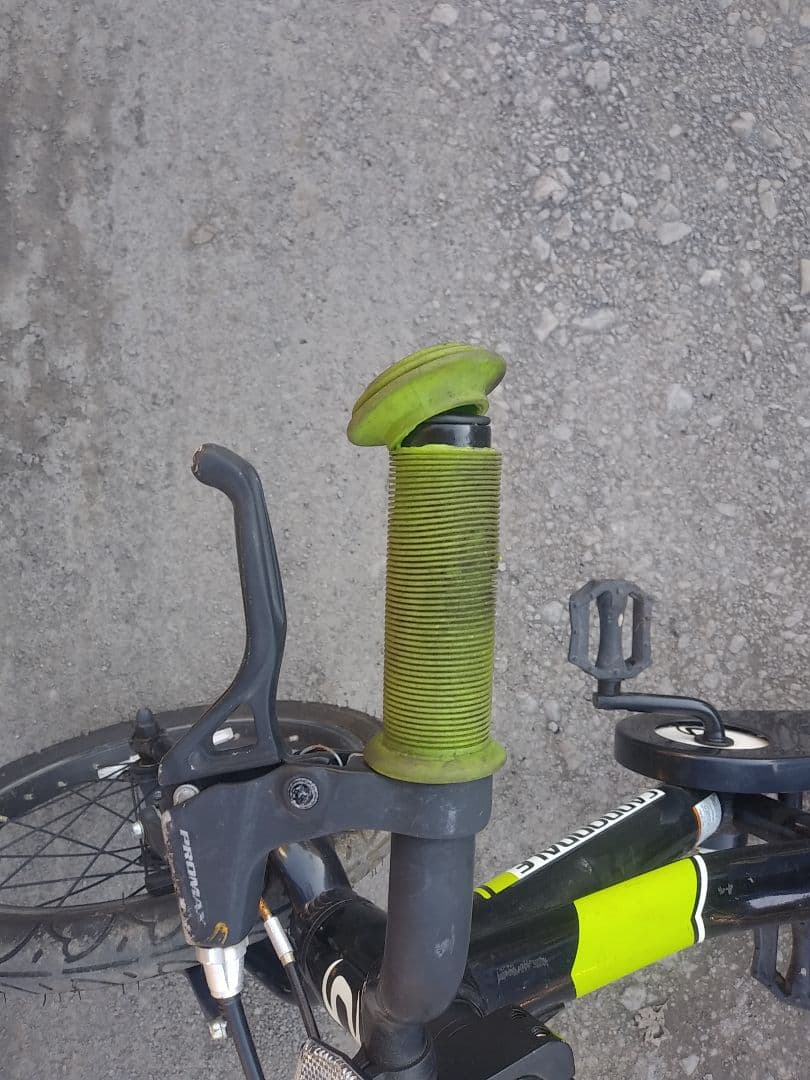 キャノンデール　キッズマウンテンバイク　自転車　トレイル16インチ MTB