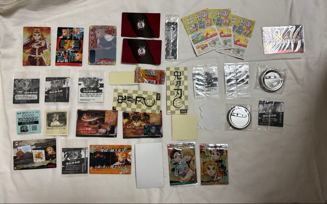 鬼滅の刃　煉獄杏寿郎 まとめ売り グッズ カード シール 缶バッジ セット