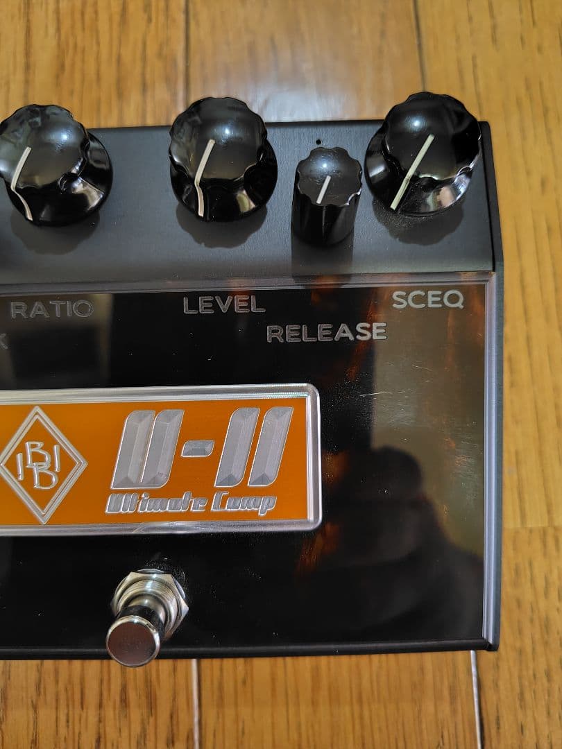 BBD U-11 Ultimate Comp ベースエフェクタ インナーバンブー