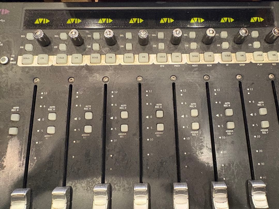 Avid コントロールサーフェス 8チャンネル