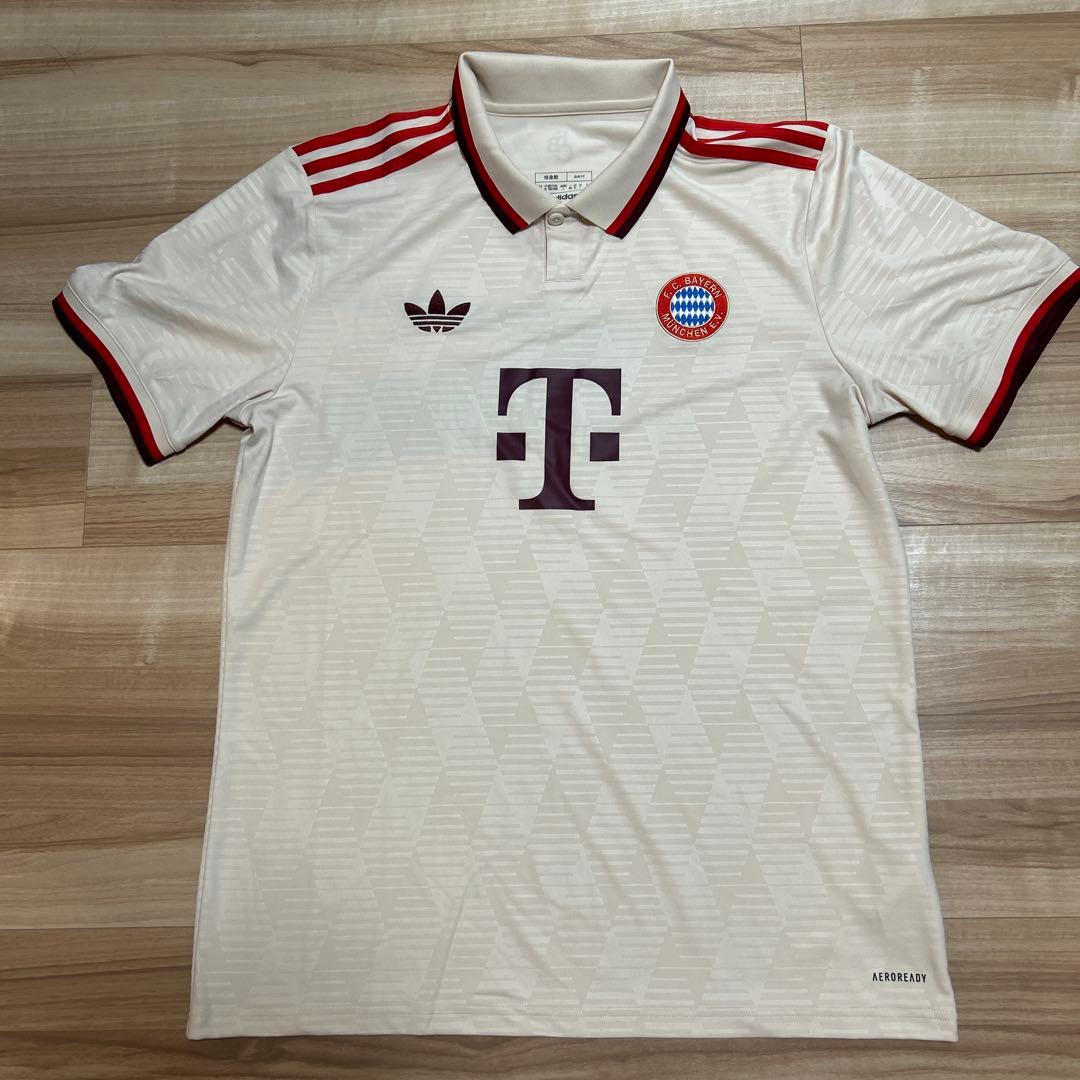 バイエルンミュンヘン 24/25 ユニフォーム サード 半袖 番号無し