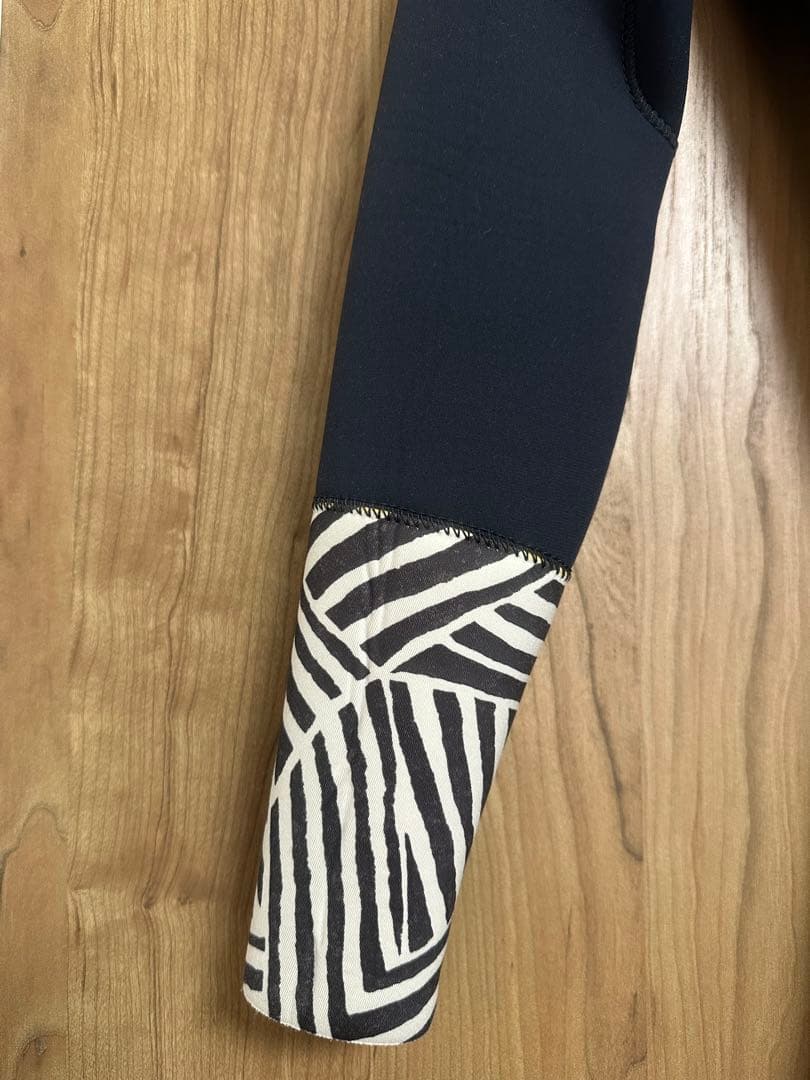 BILLABONG ウエットスーツ 3×2 Mサイズ　レディース