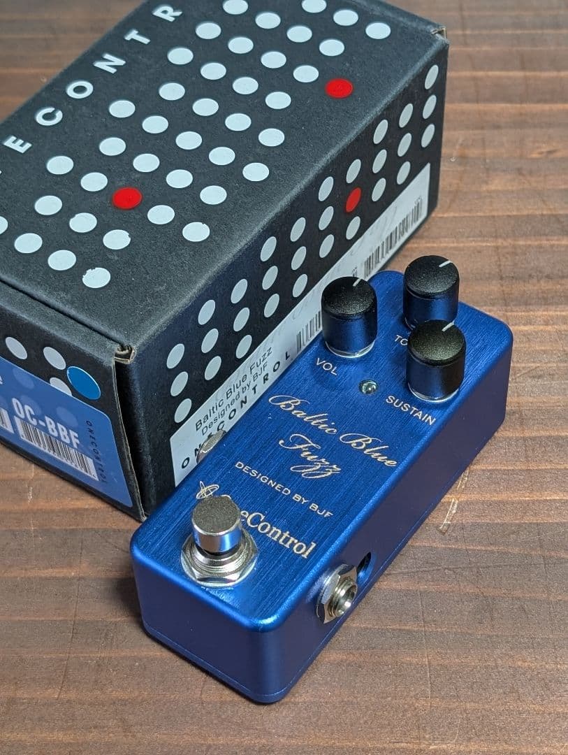 美品 One Control Baltic Blue Fuzz ファズ