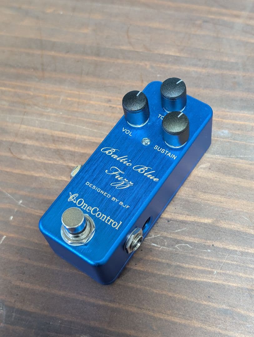 美品 One Control Baltic Blue Fuzz ファズ