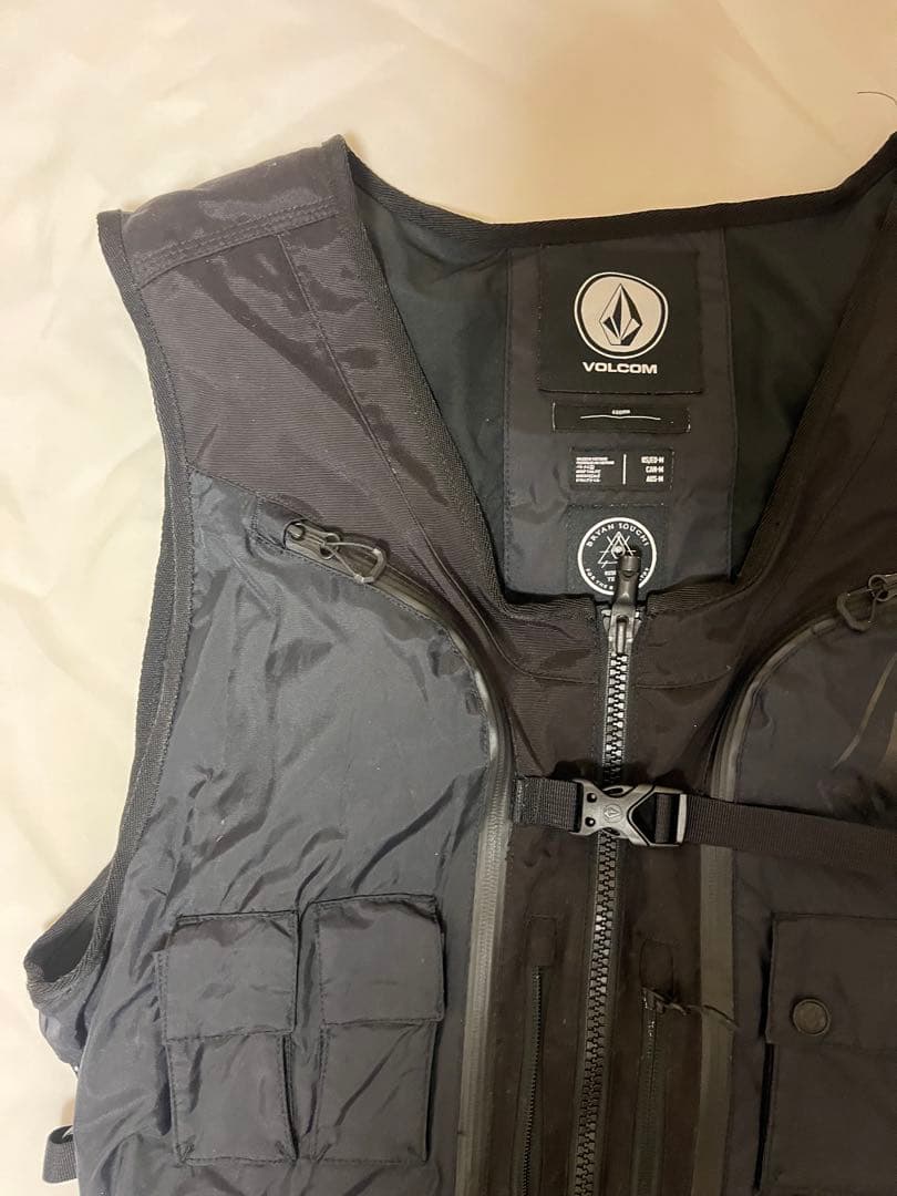 Volcom slack vest Mサイズ