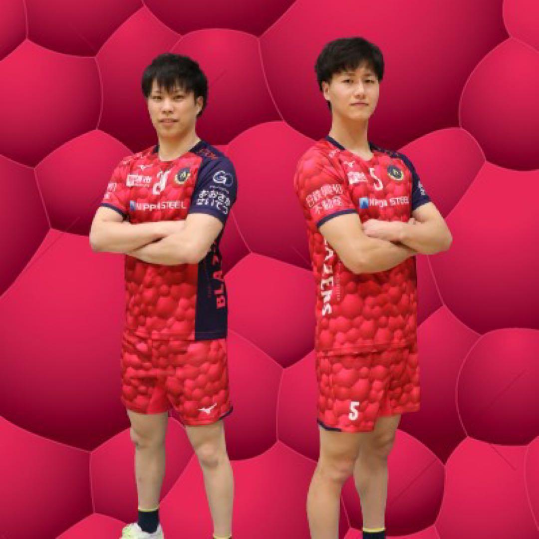 日本製鉄堺ブレイザーズ　山本智大サイン入りシャツ